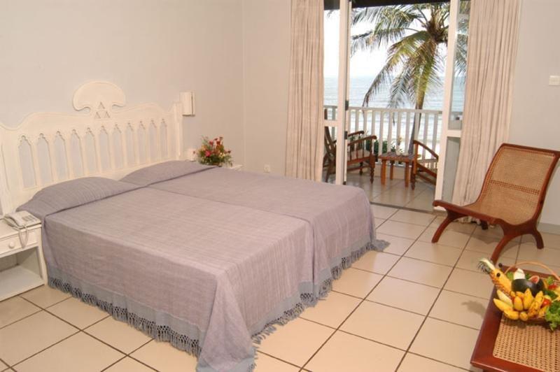 Hotel Sunset Beach Negombo Exterior foto